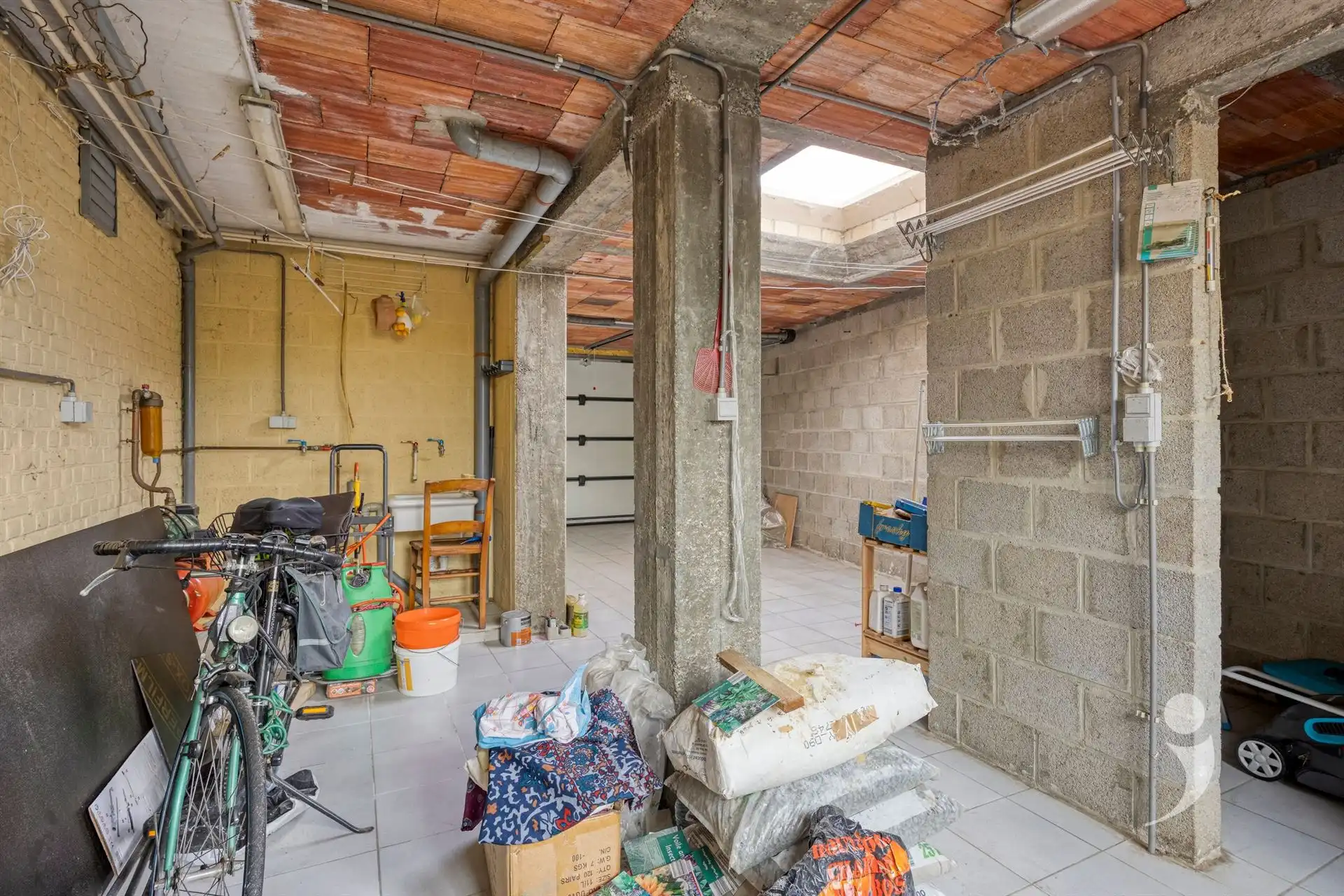 Karaktervolle architectenwoning met zonnige tuin van 10 are foto 35