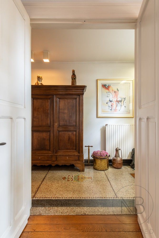 Karaktervolle burgerwoning met veel ruimte en authentieke details foto 6