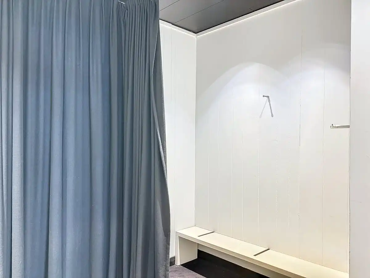 Handels-of kantoorruimte in Doorniksestraat 19 Kortrijk te huur via Kortrijk Zaait foto 5