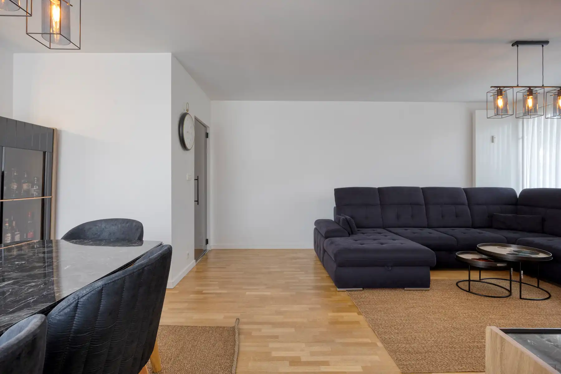 Gerenoveerd 3-slaapkamer appartement foto 6