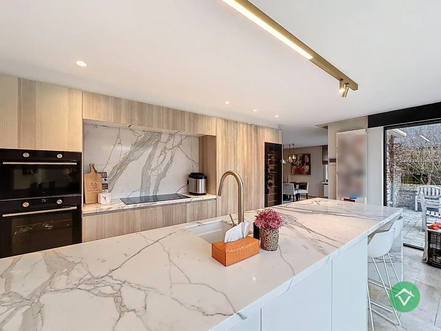 Exclusieve alleenstaande villa met zonnige tuin in een gegeerde woonomgeving te Koekelare foto 12