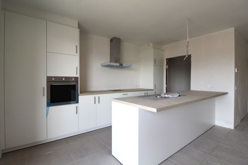 Nieuwbouwappartement te huur in Kortrijk foto 8