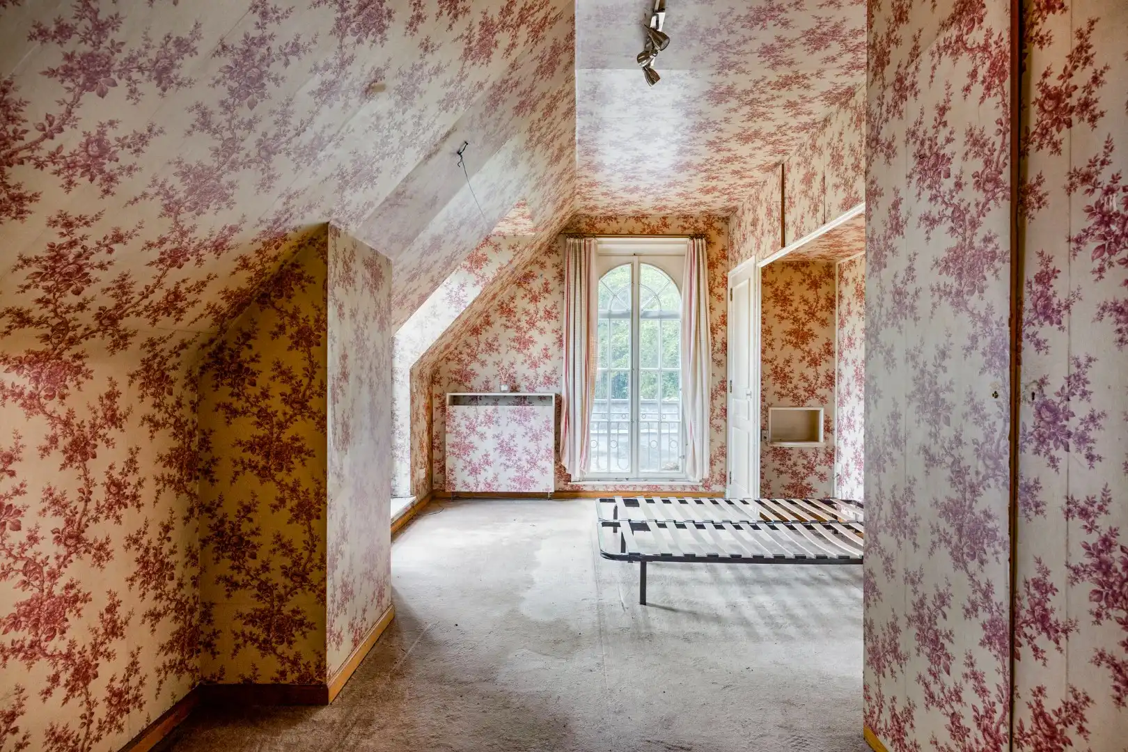 Te renoveren villa aan het kasteel ten Bogaerde foto 14