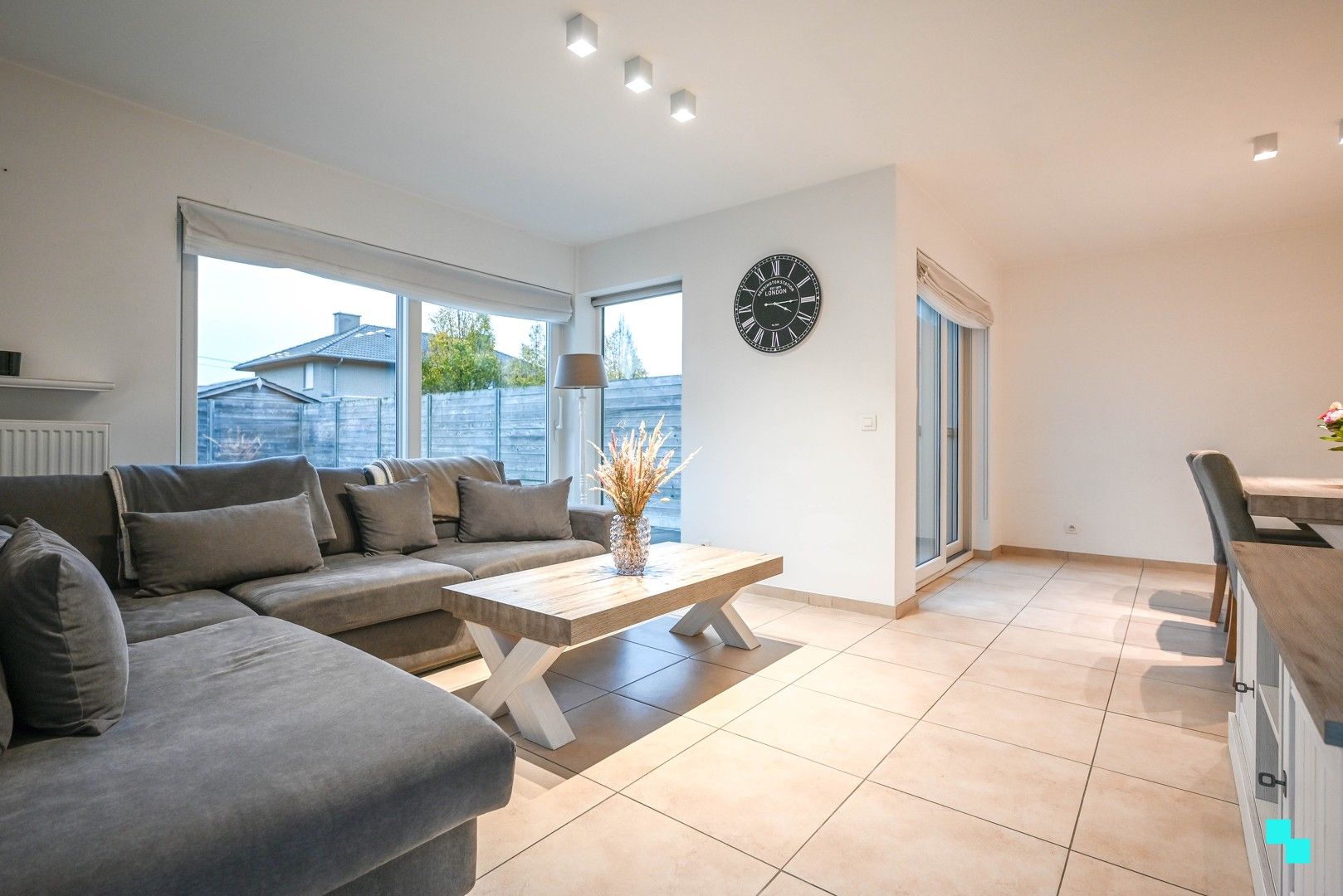 Instapklare woning nabij centrum Deerlijk foto 3