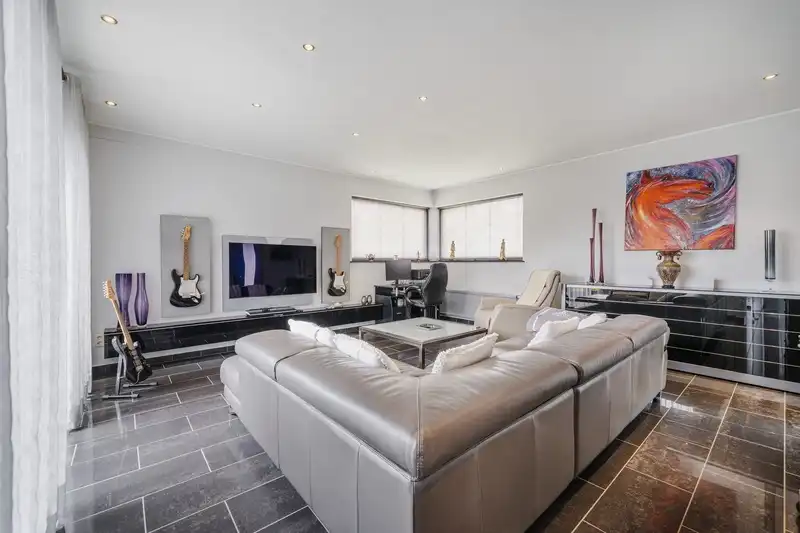 Moderne gezinswoning met 3 slaapkamers nabij de Nederlandse grens foto 5