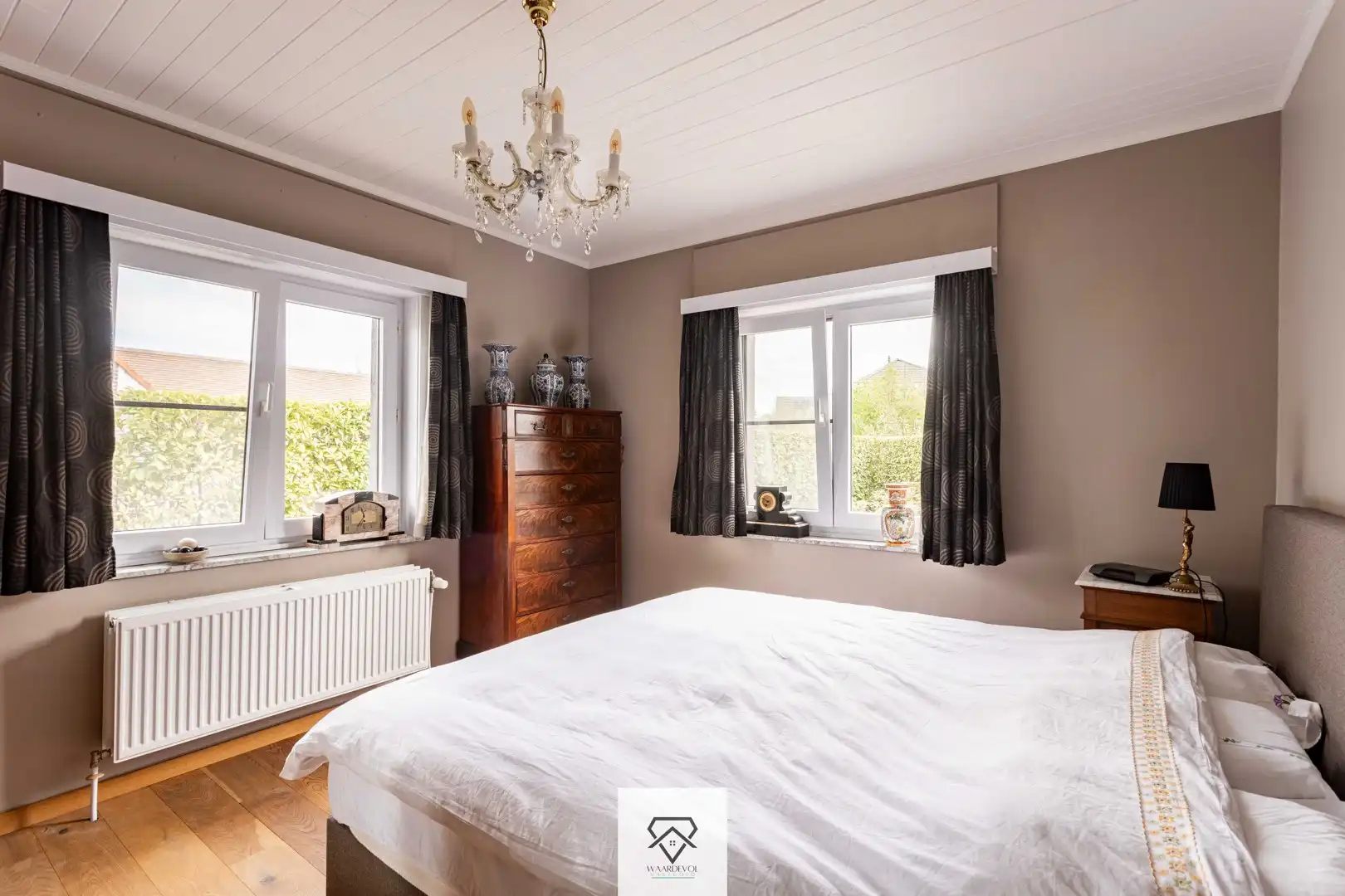 Uitstekend gelegen bungalow met ruimte en potentieel te Drongen foto 15