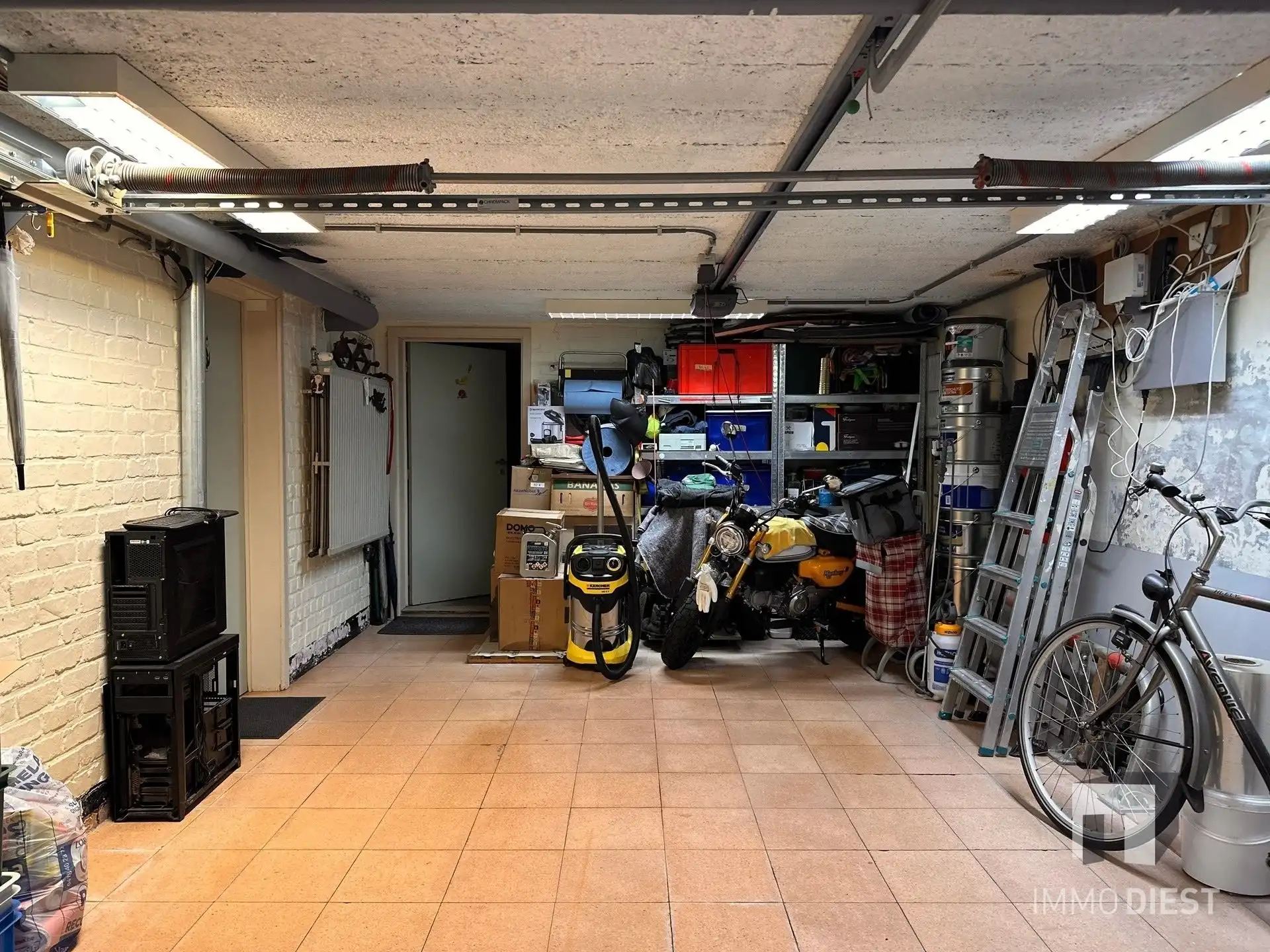 Zonnige woning met 3 slpks, garage en tuin foto 28