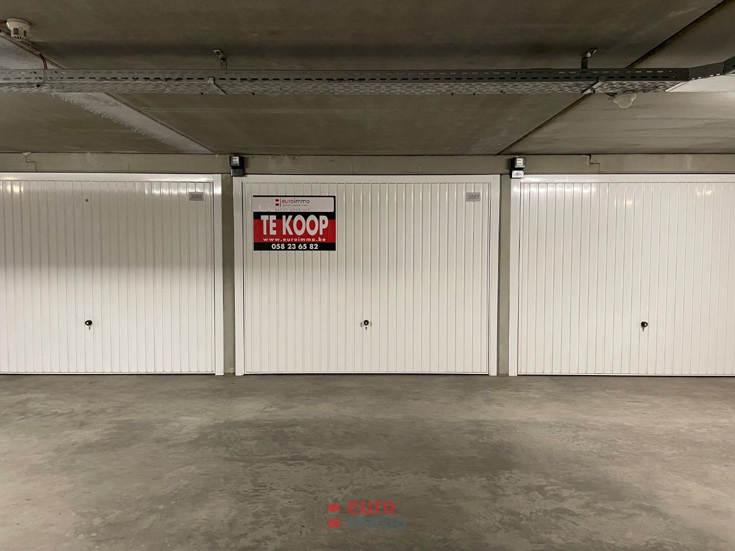 Zéér vlot toegankelijke garagebox op toplocatie te Nieuwpoort! foto 2