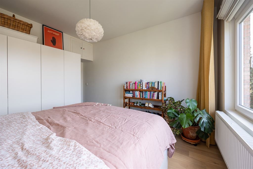 Top gerenoveerd appartement met terras aan Boelaarpark foto 11