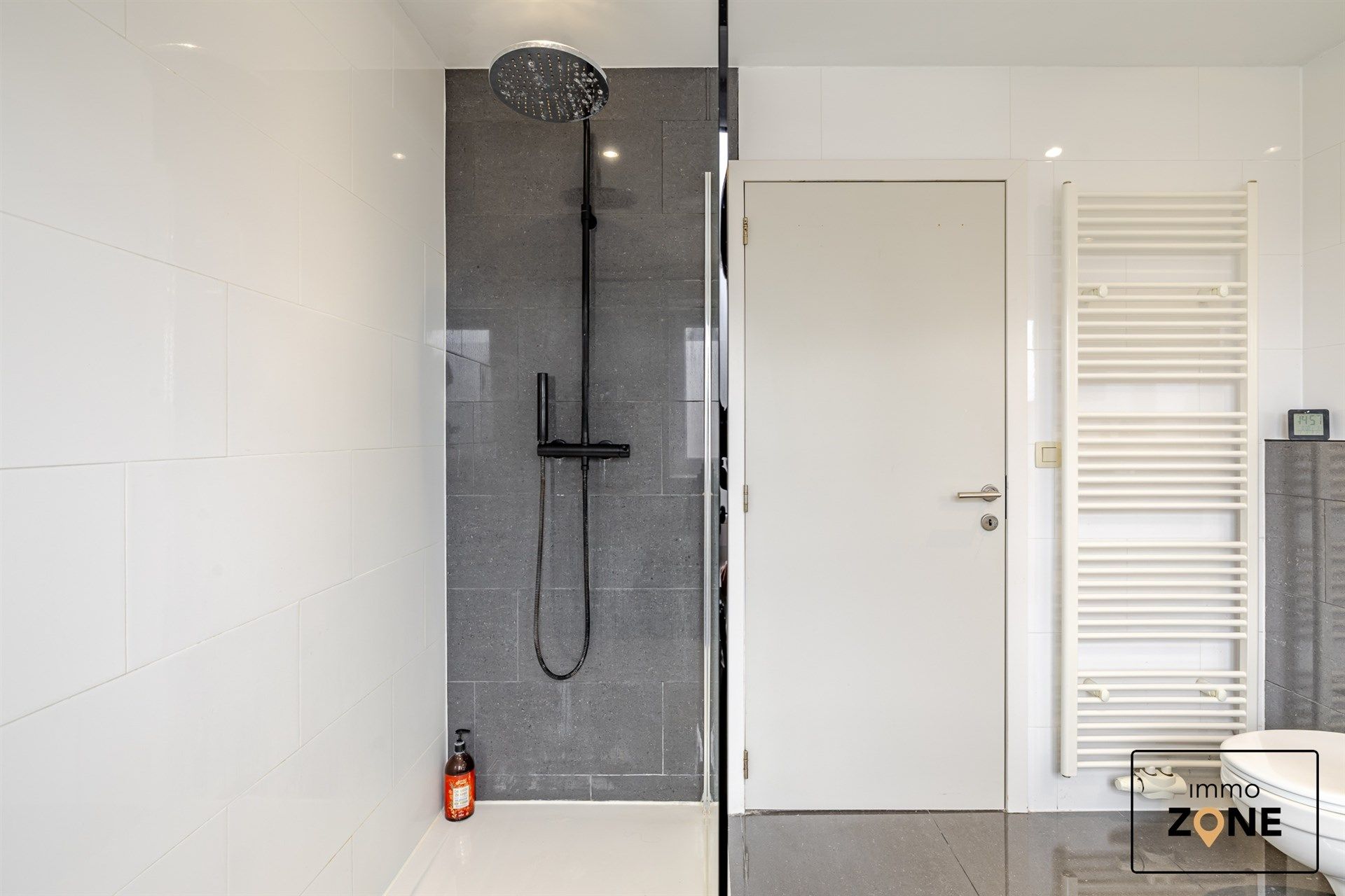 Instapklare, gerenoveerde woning in kindvriendelijke buurt foto 11