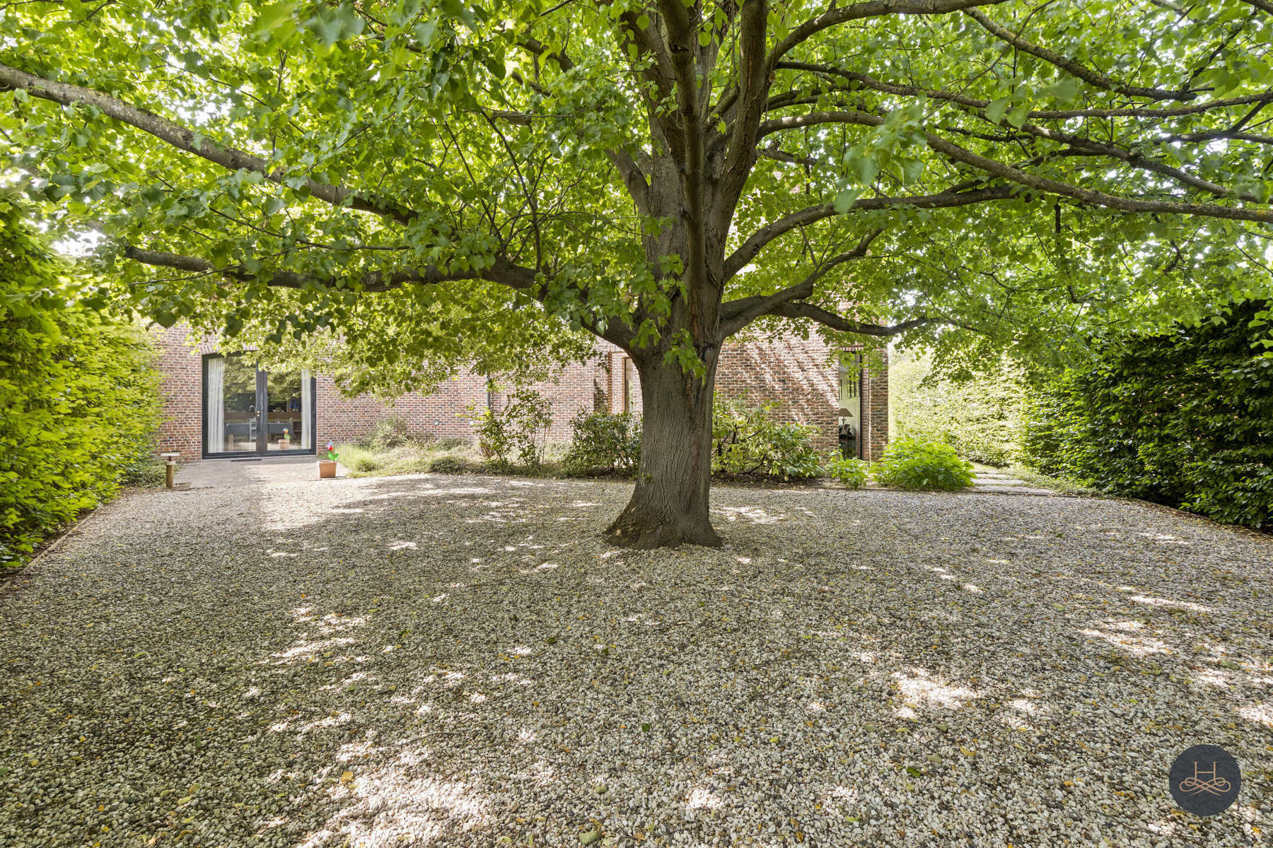 Authentieke villa met multifunctioneel bijgebouw op 46 are foto 25