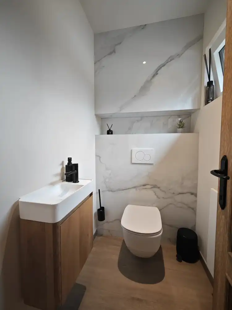 Grotendeels gerenoveerde woning op 16a78ca foto 12
