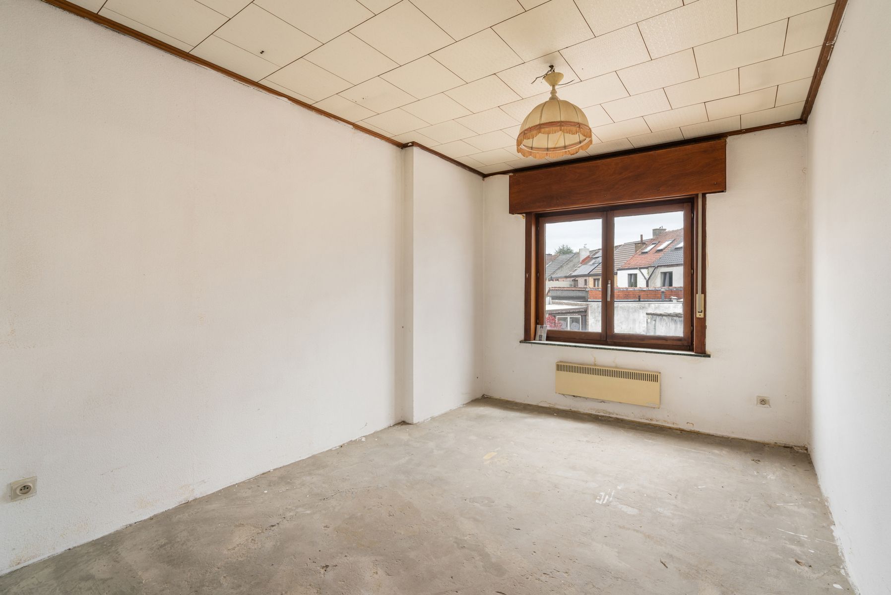Te renoveren woning met 3 slaapkamers  foto 10