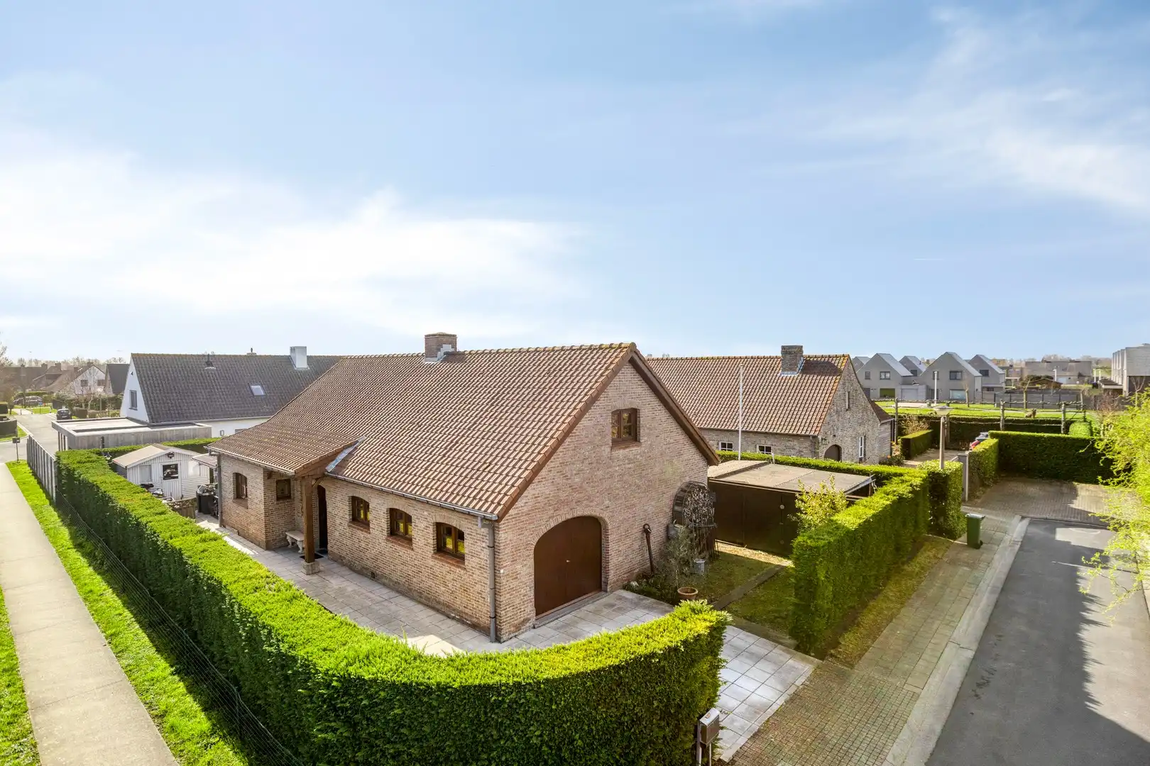 Alleenstaande woning in een doodlopende straat in een residentiële wijk! foto 25
