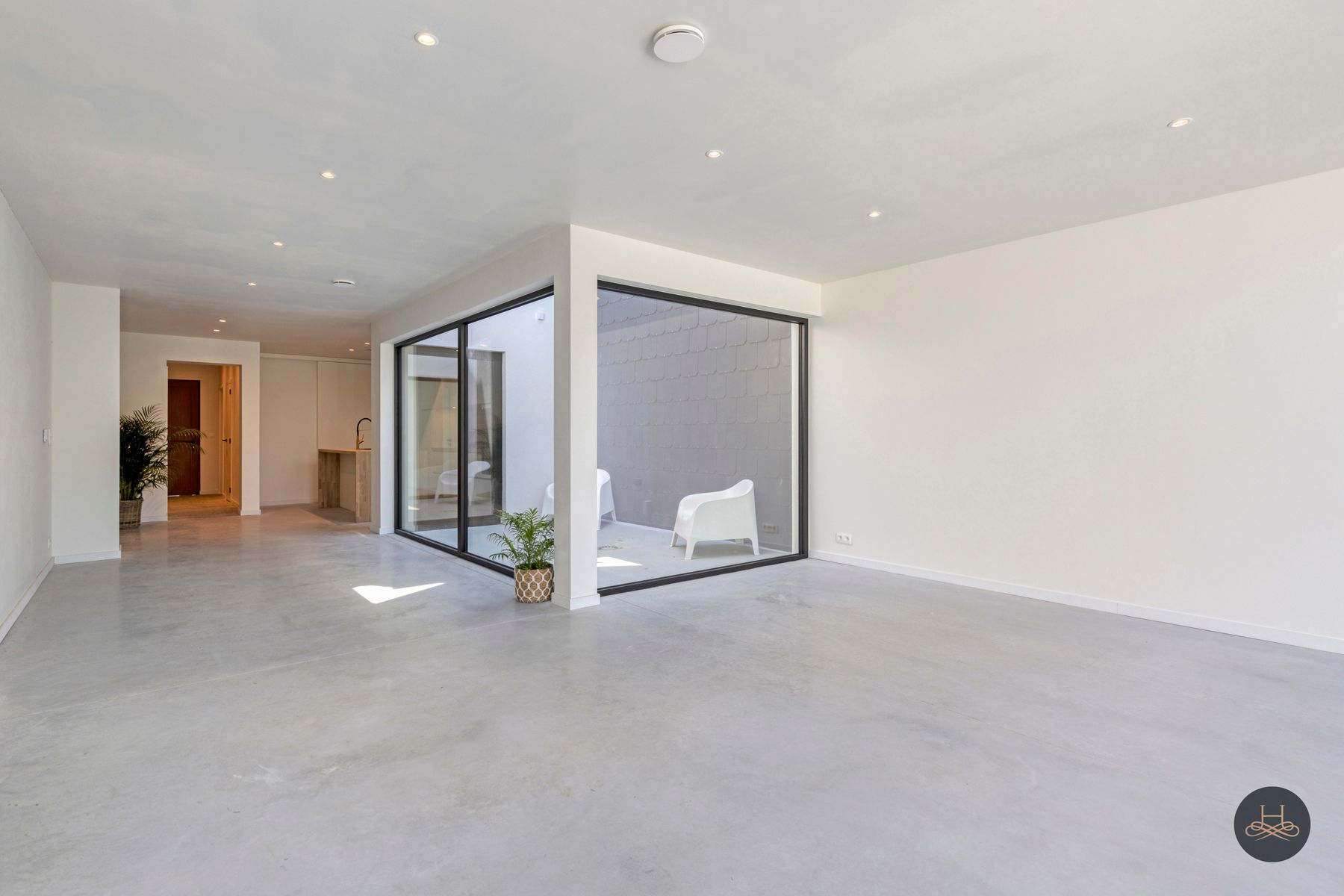 Stijlvolle, energiezuinige en gerenoveerde woning met tuin foto 6
