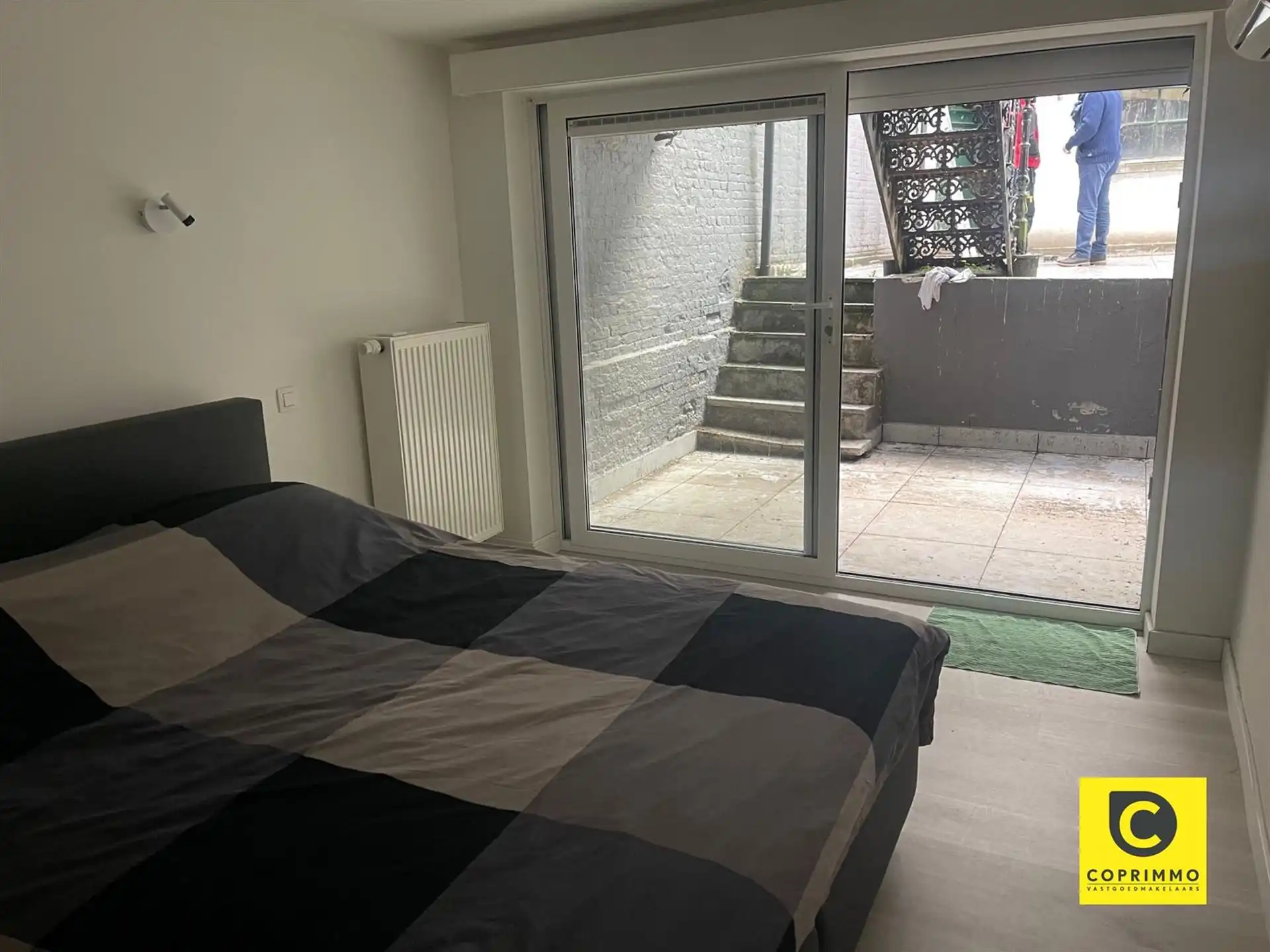 Te renoveren souterrain met stadskoer, achterhuis en garage op 't Zuid! foto 27