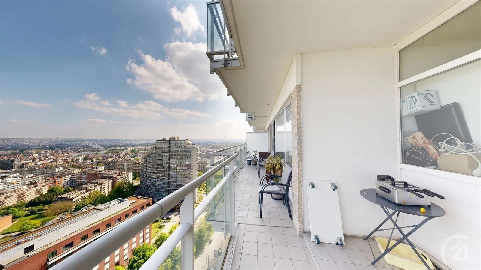 Lichtrijk appartement met terrassen en adembenemend zicht foto 29