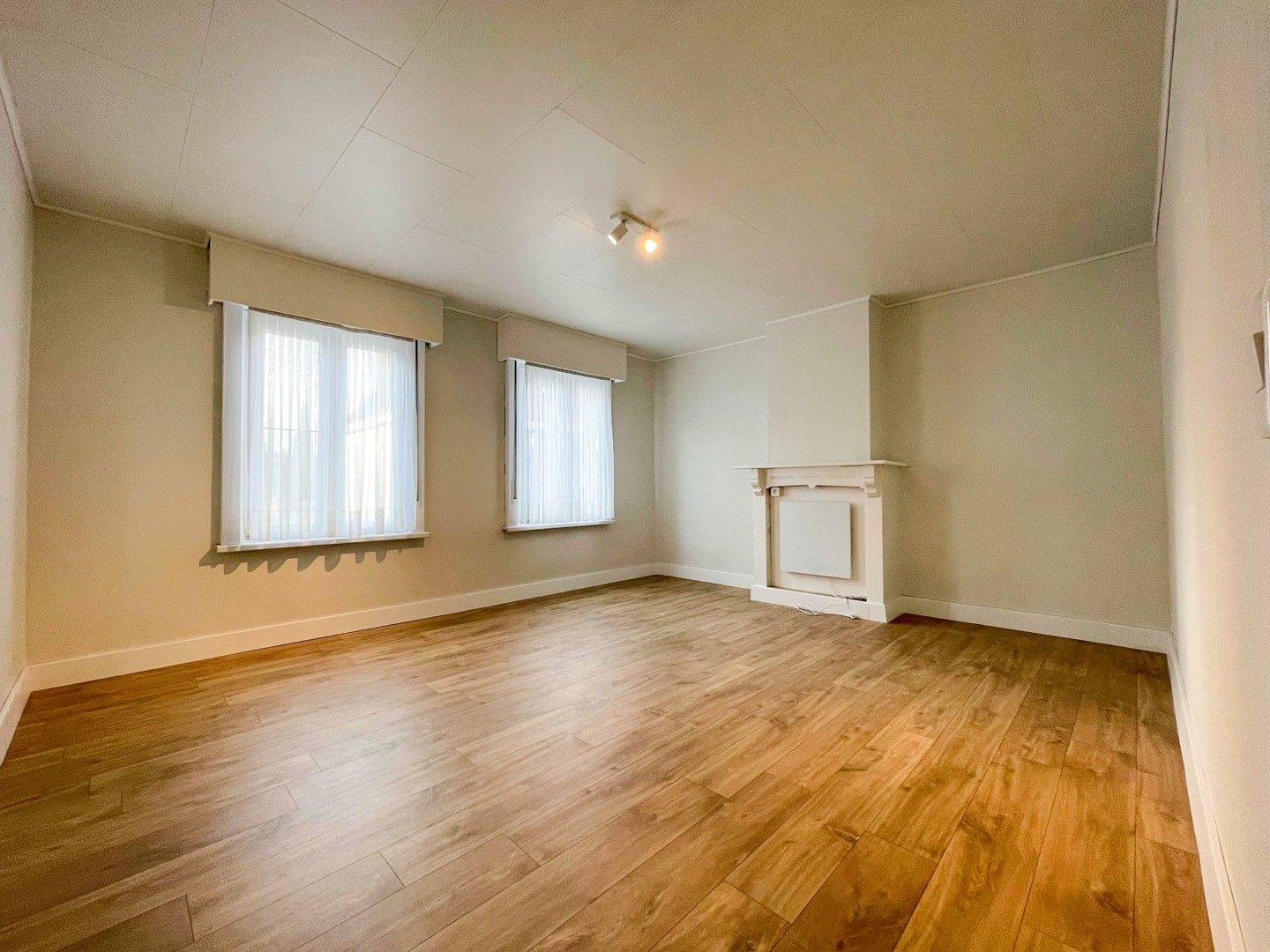 Instapklare woning met 3 slaapkamers en garage nabij het centrum van Tielt (Meulebeke)! foto 10