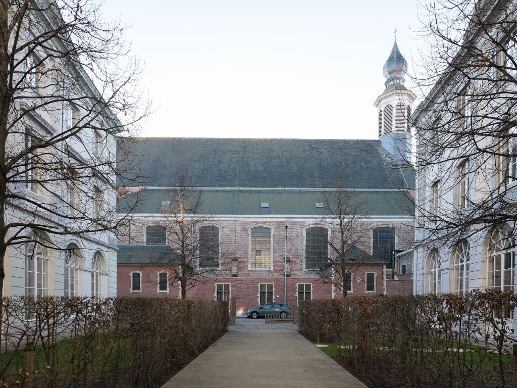 Karaktervolle loft (casco) met een overvloed aan licht in het befaamde project Academie foto 8