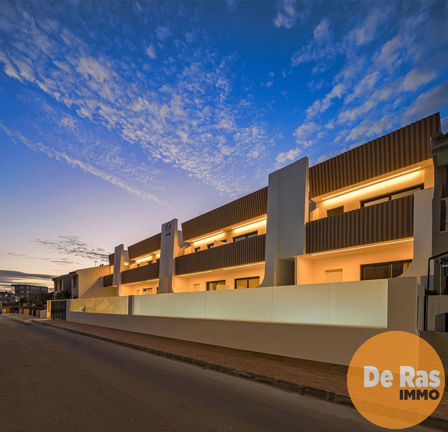 SPANJE - Excentrieke appartementen op wandelafstand zee foto {{pictureIndex}}