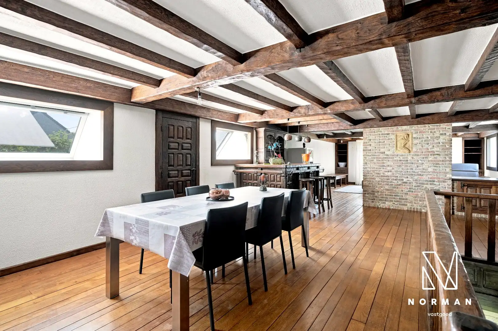 Villa met zwembad op een perceel van 1.598 m² foto 33