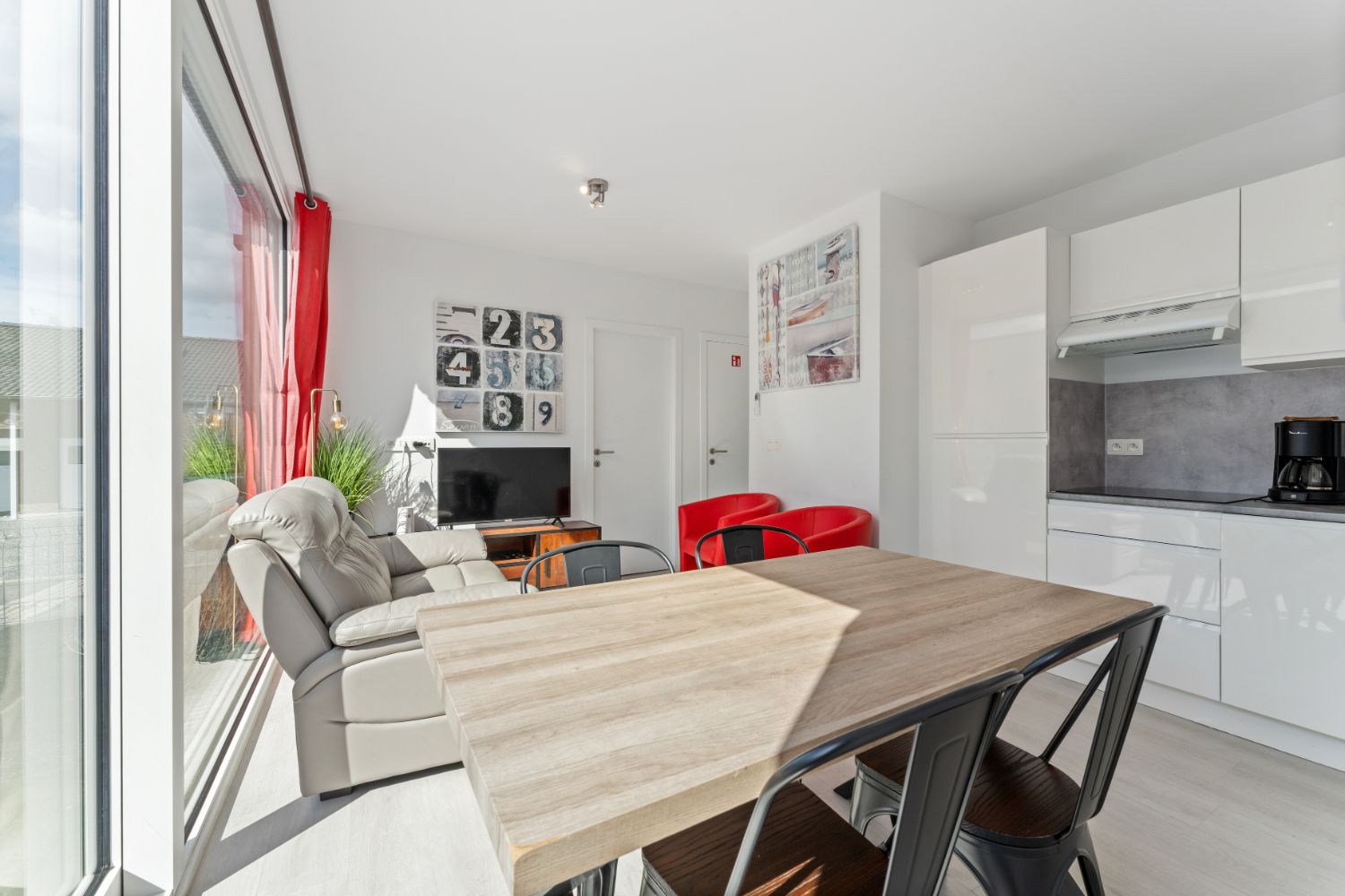 Vakantiewoning op boogscheut van het strand van Bredene foto 3