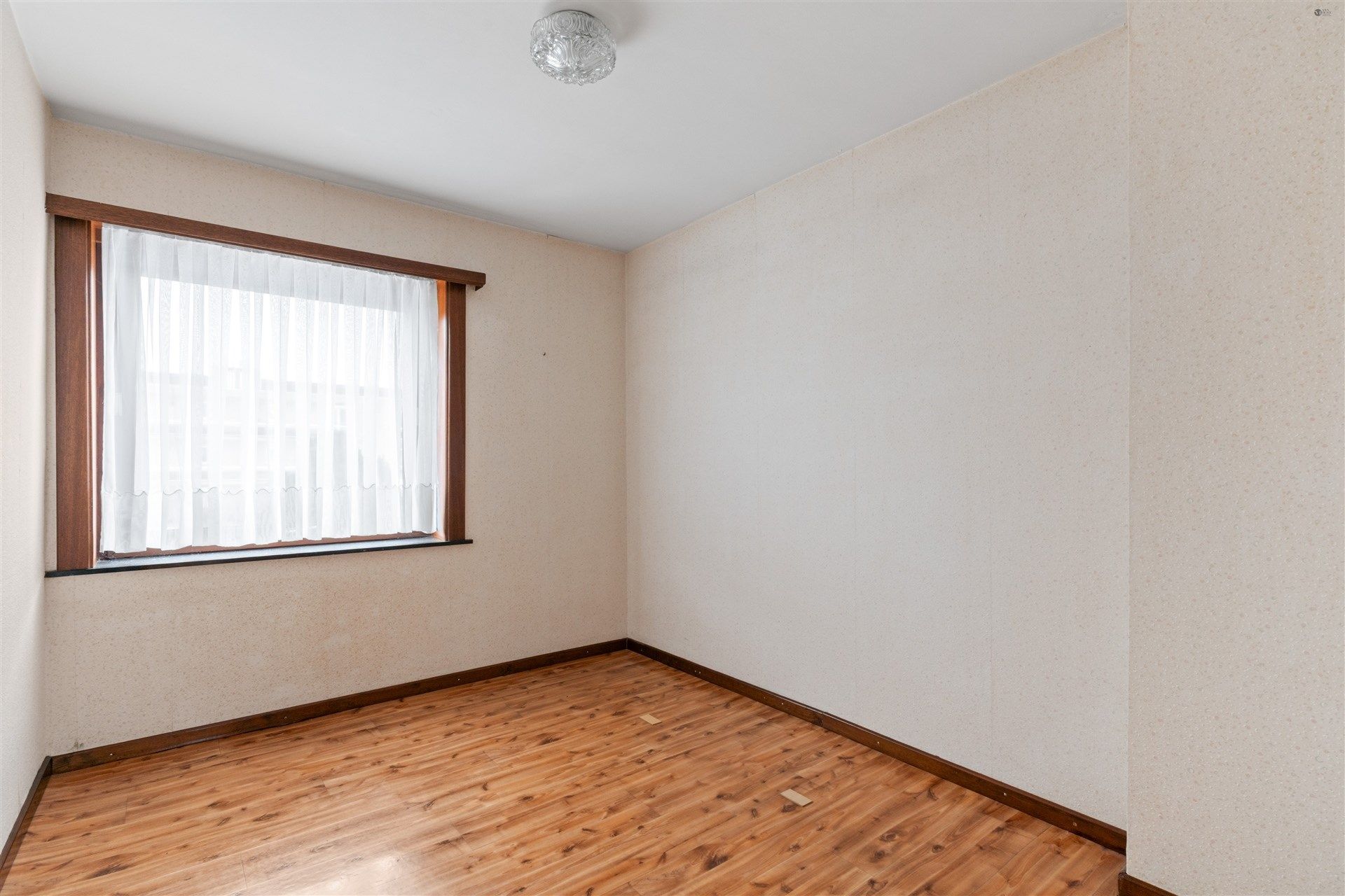 Te renoveren woning met garage in Kemzeke foto 12