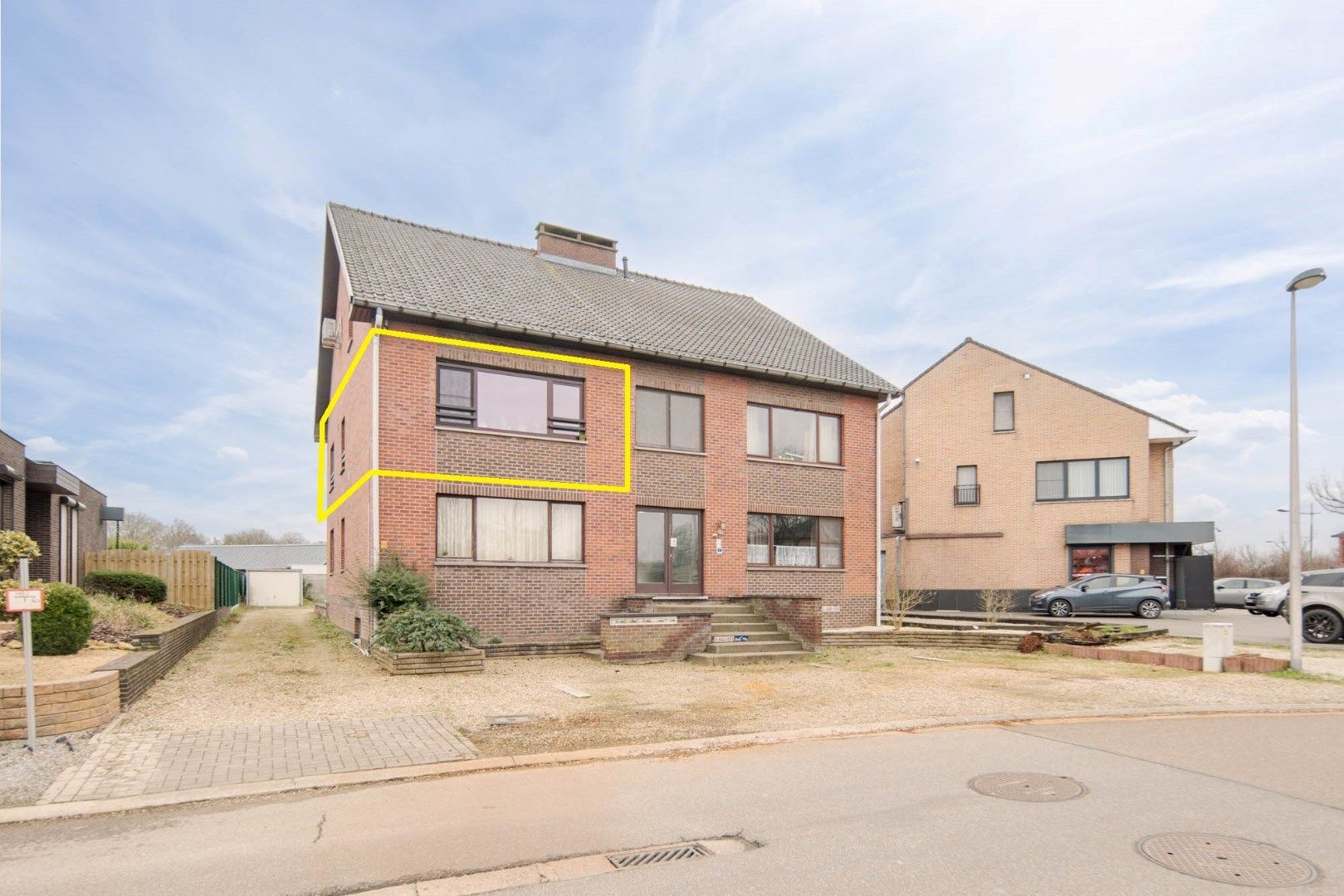 Verzorgd tweeslaapkamer-appartement met garage en berging op enkele minuutjes van het centrum van Munsterbilzen foto 2