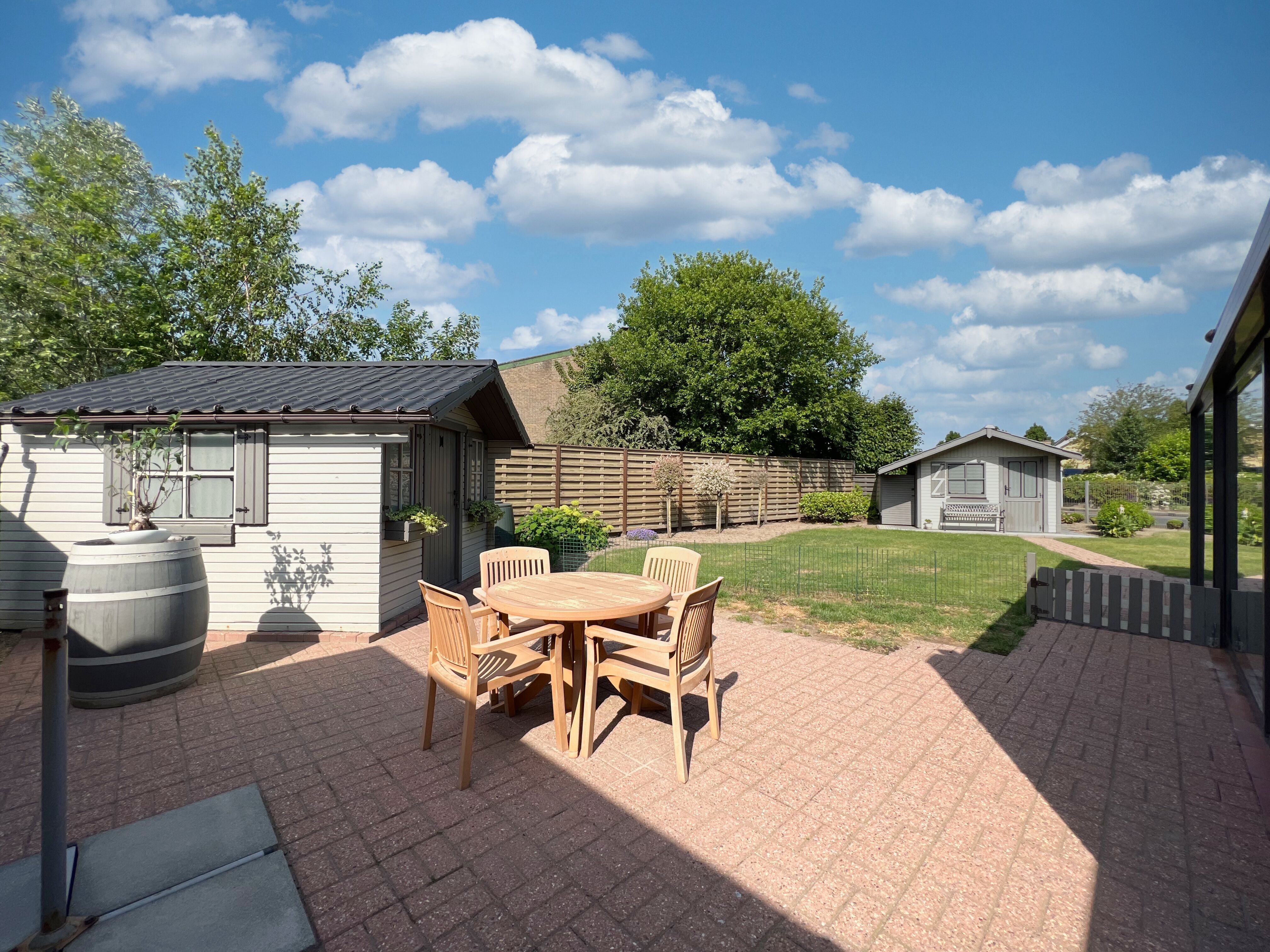 Instapklare, ruime gezinswoning met zonnige tuin (563m²) foto 12