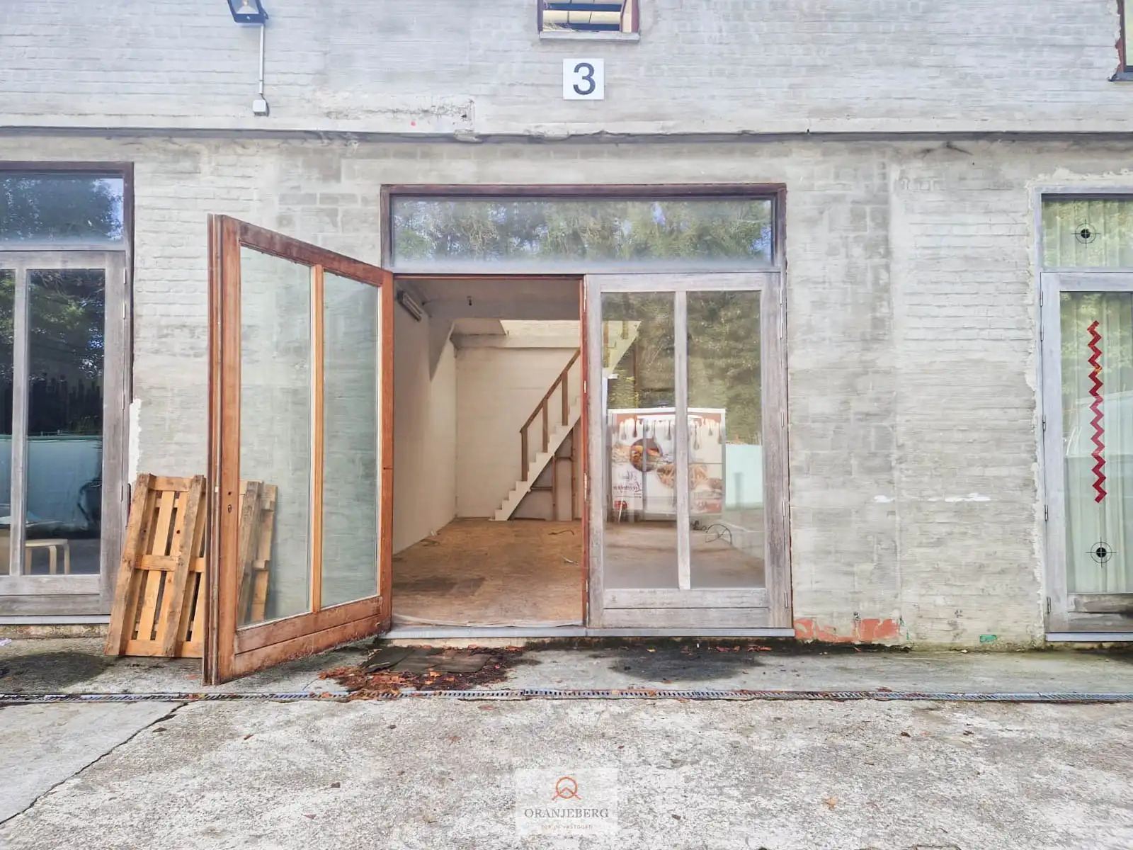 Industrieel-magazijn-logistiek te huur Halve Maanstraat 62 - 9040 Sint-Amandsberg