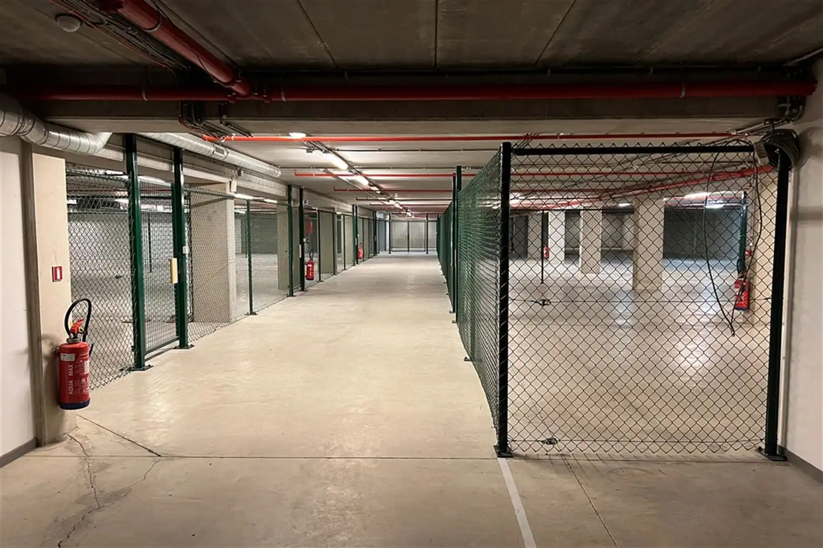 Kantoorgebouw foto 16