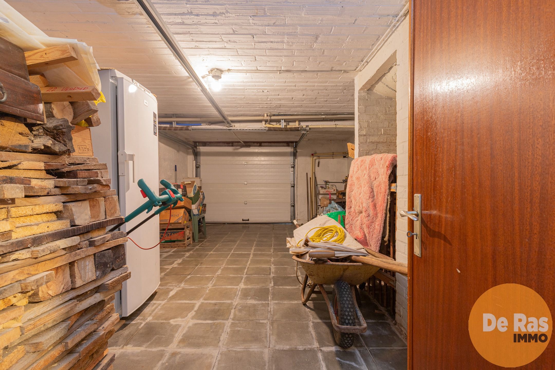 HILLEGEM - Statige HOB op rustige ligging met mooie tuin foto 24