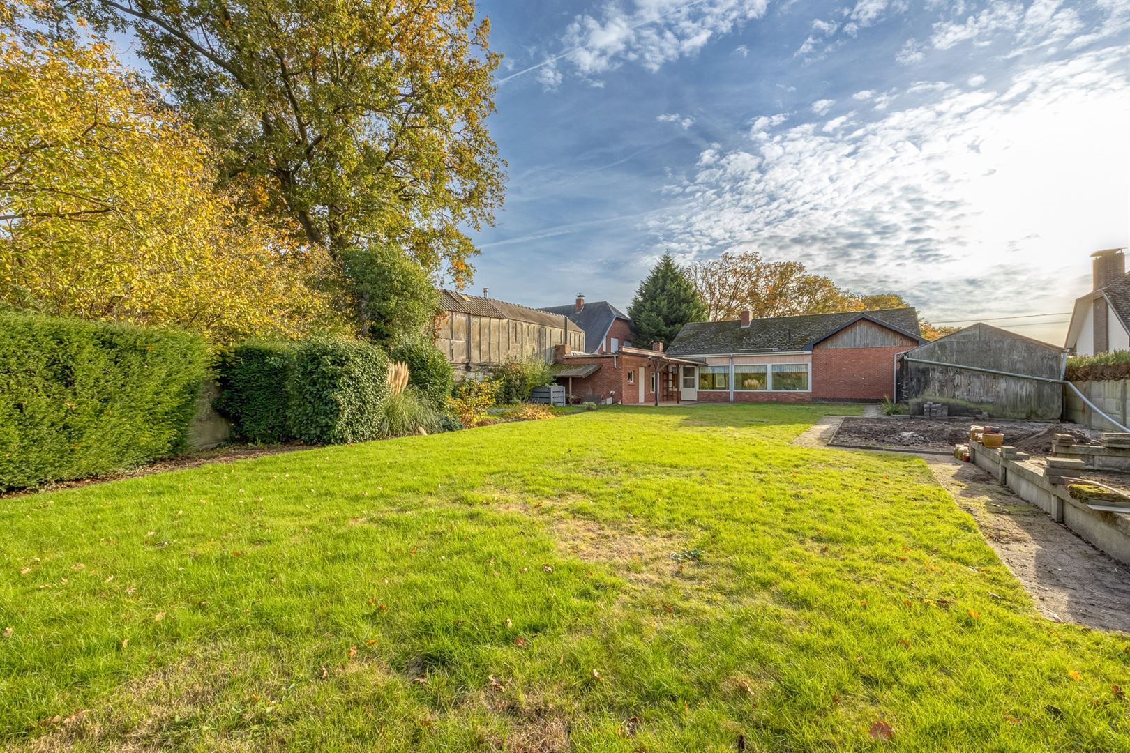 Goed gelegen OB met grote tuin! foto 20