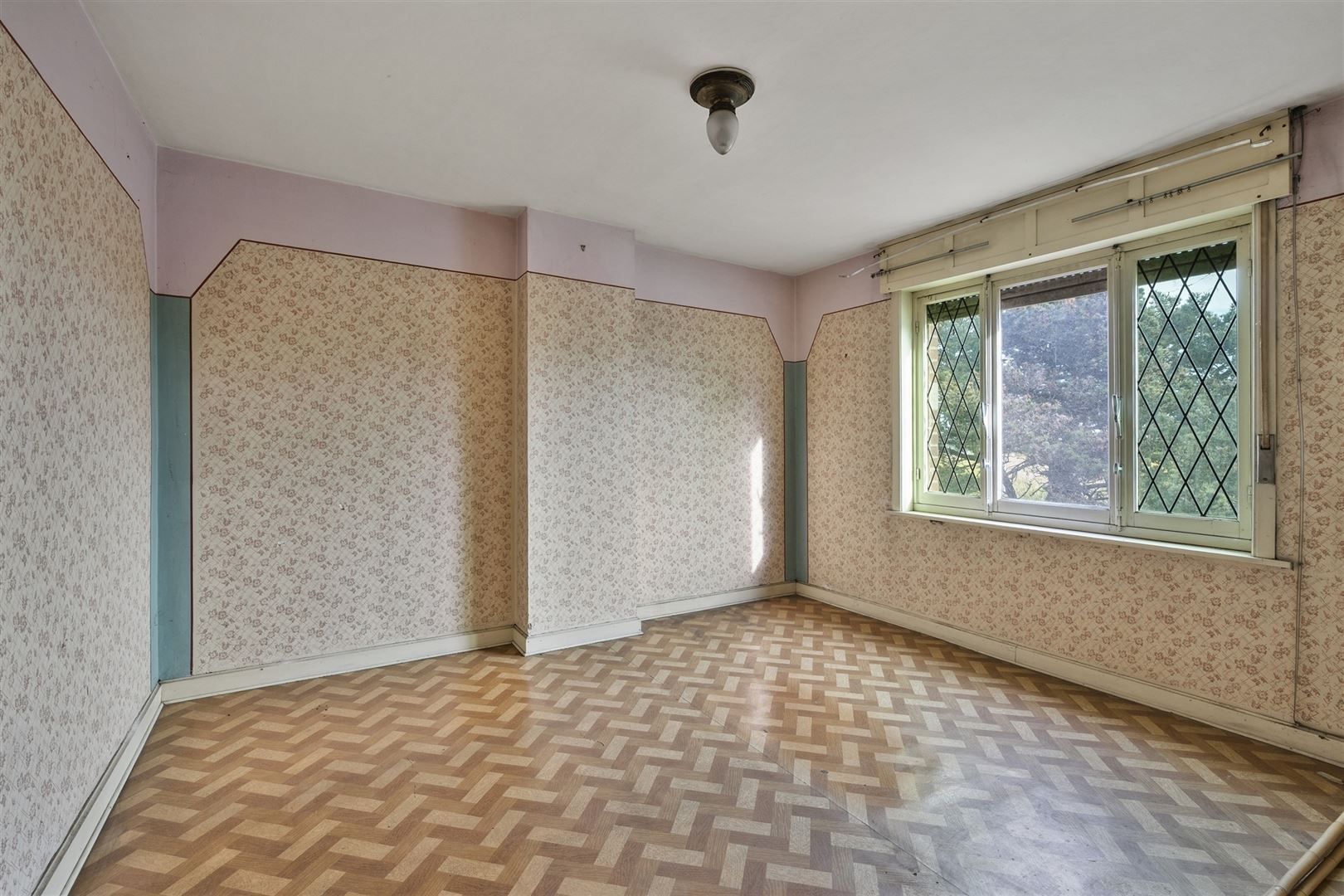 Te renoveren alleenstaande woning foto 11