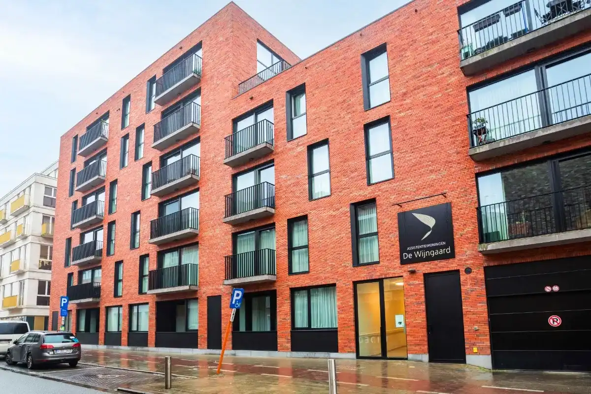 Serviceflat te koop in Kortrijk! foto 12