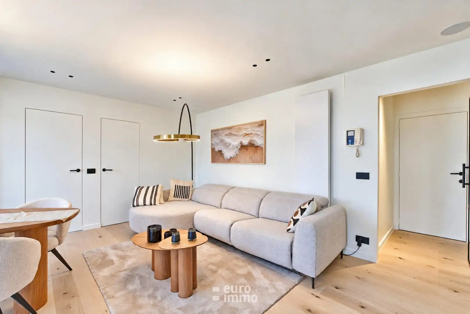 Luxueus appartement met 3 slaapkamers nabij de gerenommeerde havengeul te Nieuwpoort-bad! foto 3