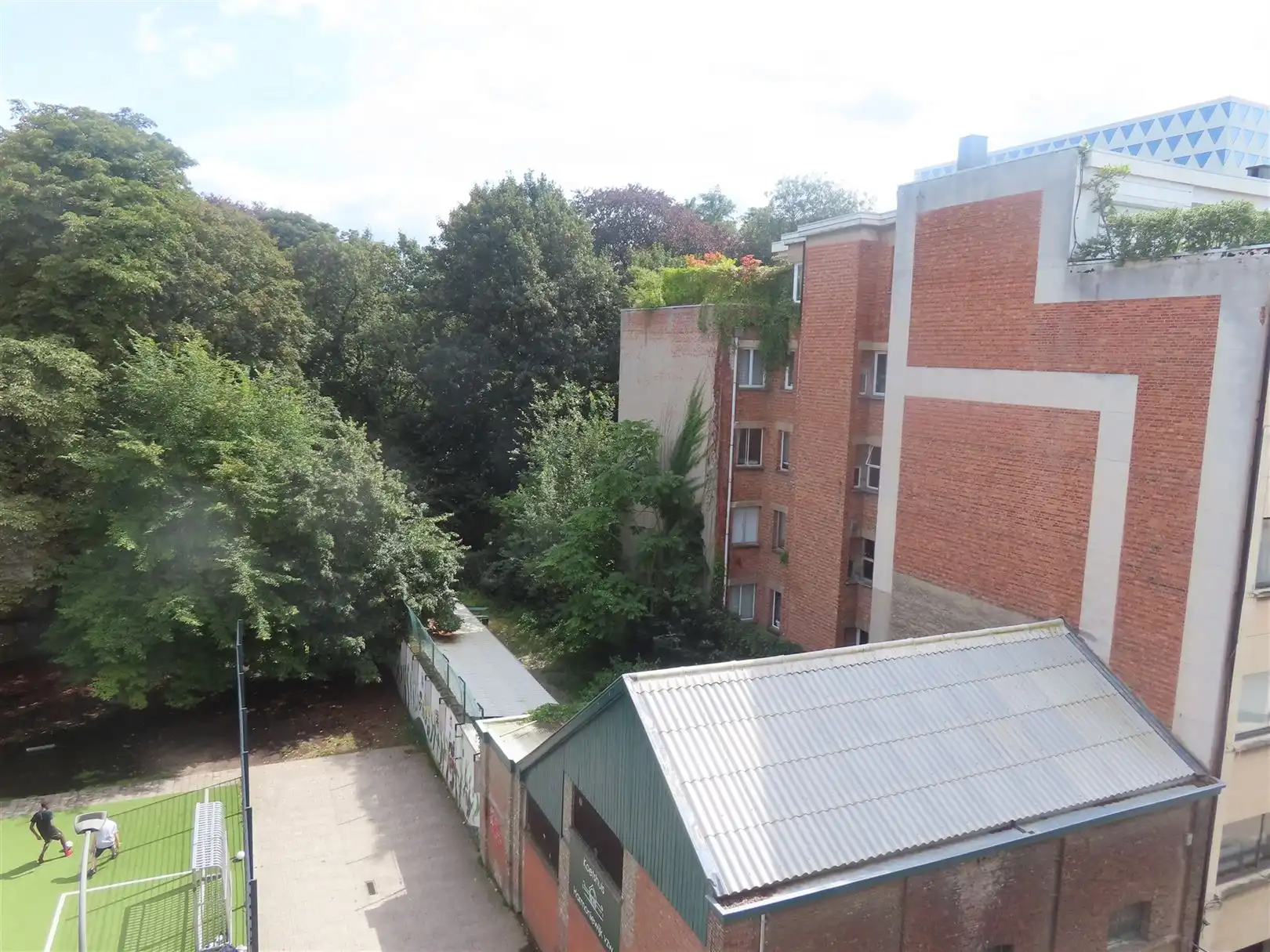 Prachtig, charmant 3-slaapkamerappartement met 2 badkamers! foto 5