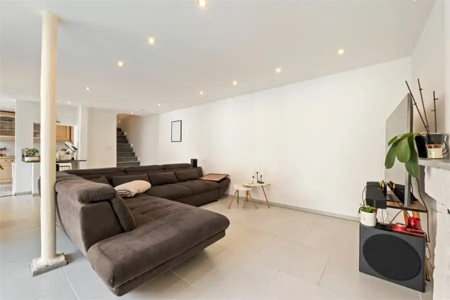 CHARMANT GERENOVEERDE WONING IN HET LANDELIJKE VELM foto 7