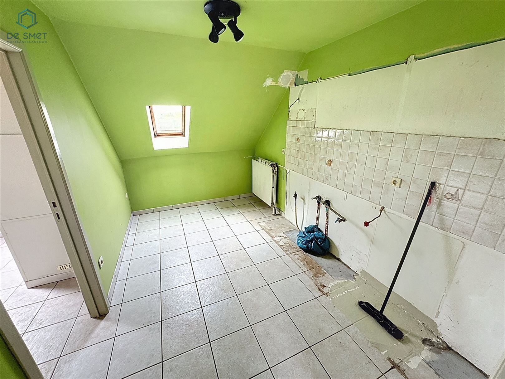 Ruime kangoeroewoning met 5 slaapkamers, 2 garages en tuin in rustige buurt van Brakel foto 25