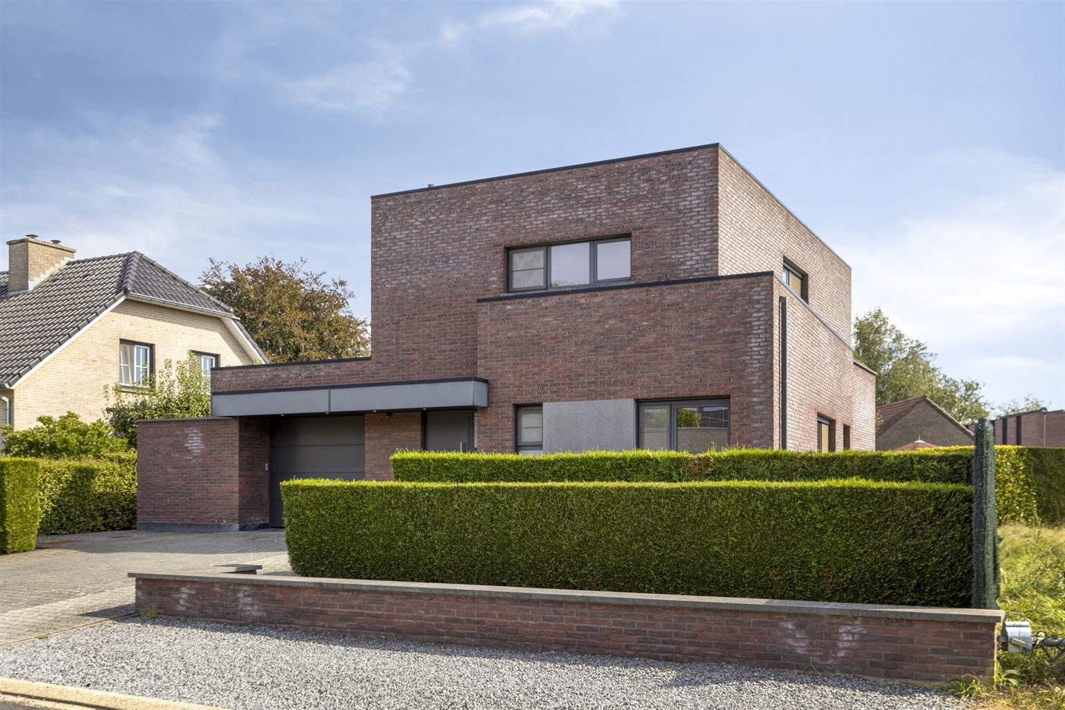 Instapklare, vrijstaande woning op 5a14ca. Voorzien van 4 slaapkamers en een inpandige garage op een rustige locatie in Kinrooi.  foto 30