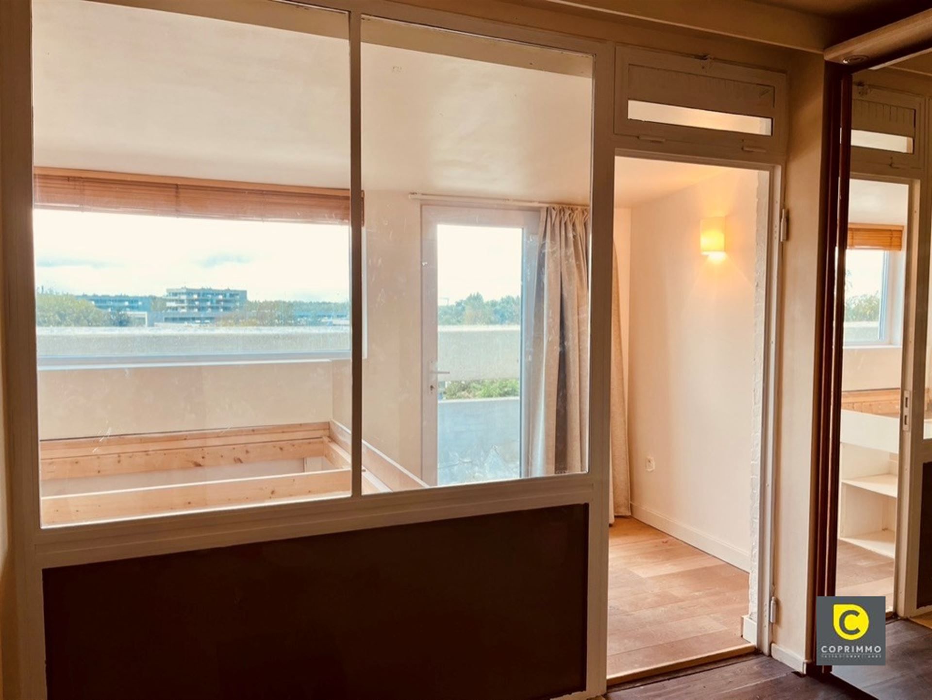 Instapklaar dakappartement met ruim terras! foto 16