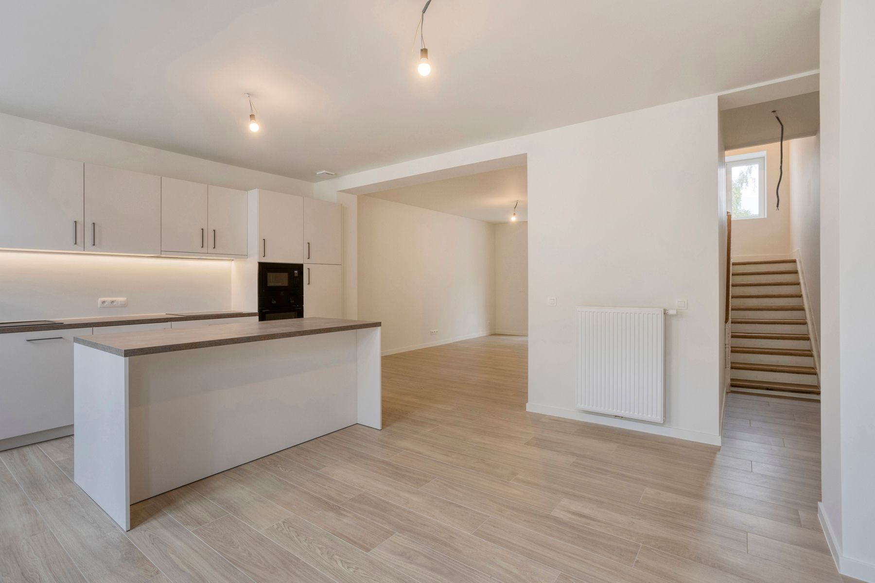 Stijlvol gerenoveerd duplex-appartement met terras foto {{pictureIndex}}