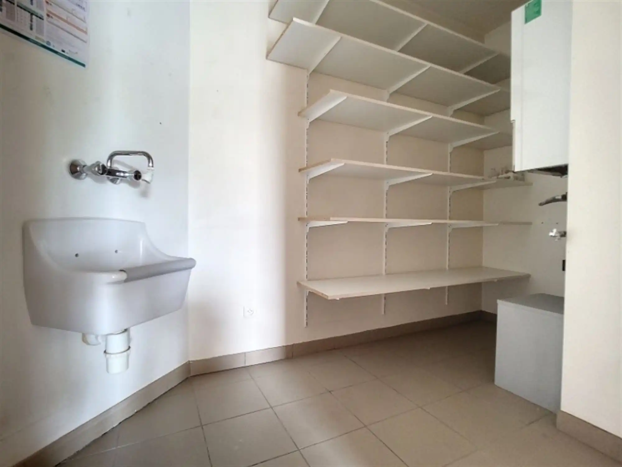Ruim appartement met 2 slaapkamers in het centrum foto 10