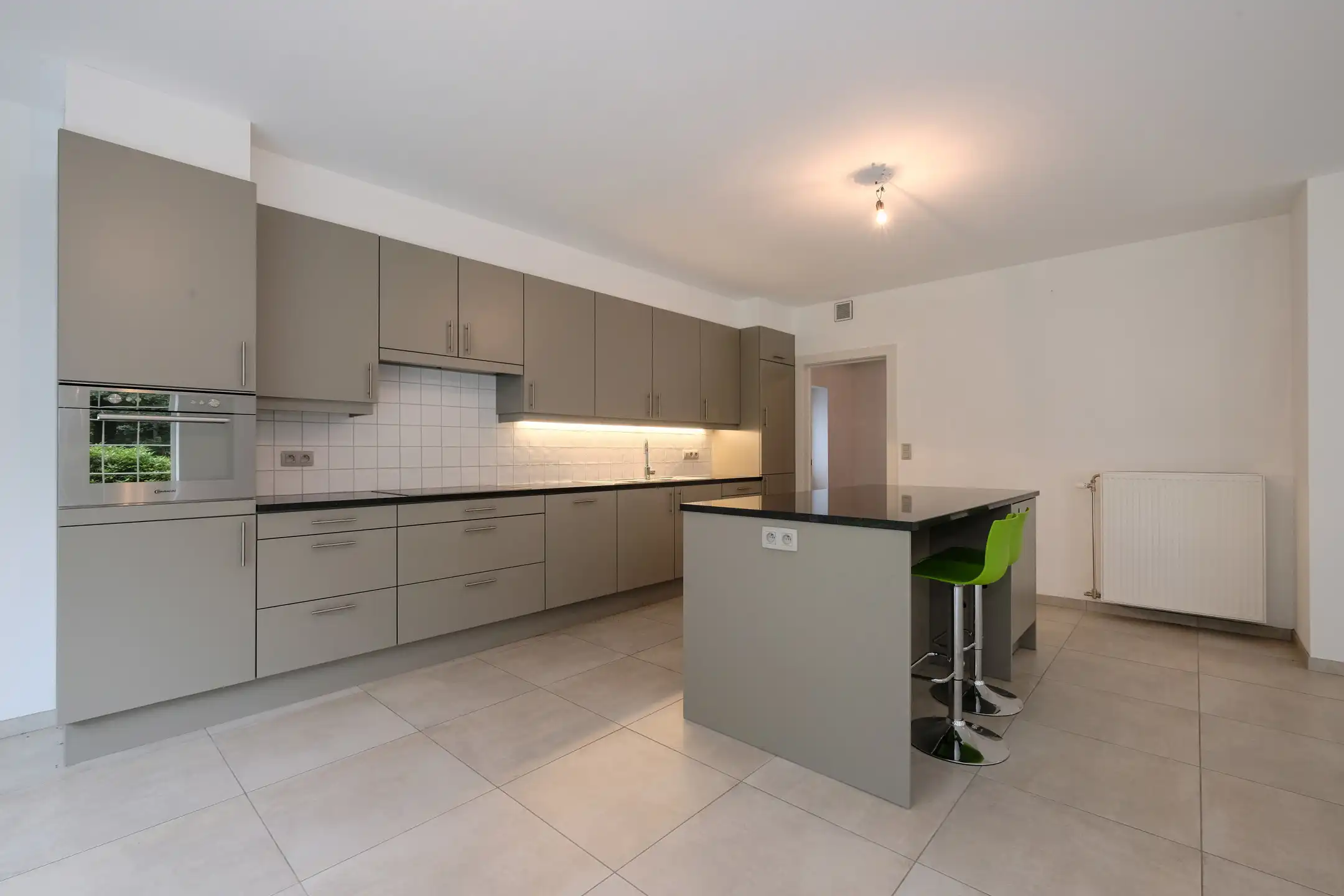Hedendaagse en energiezuinige villa in rustige wijk foto 11