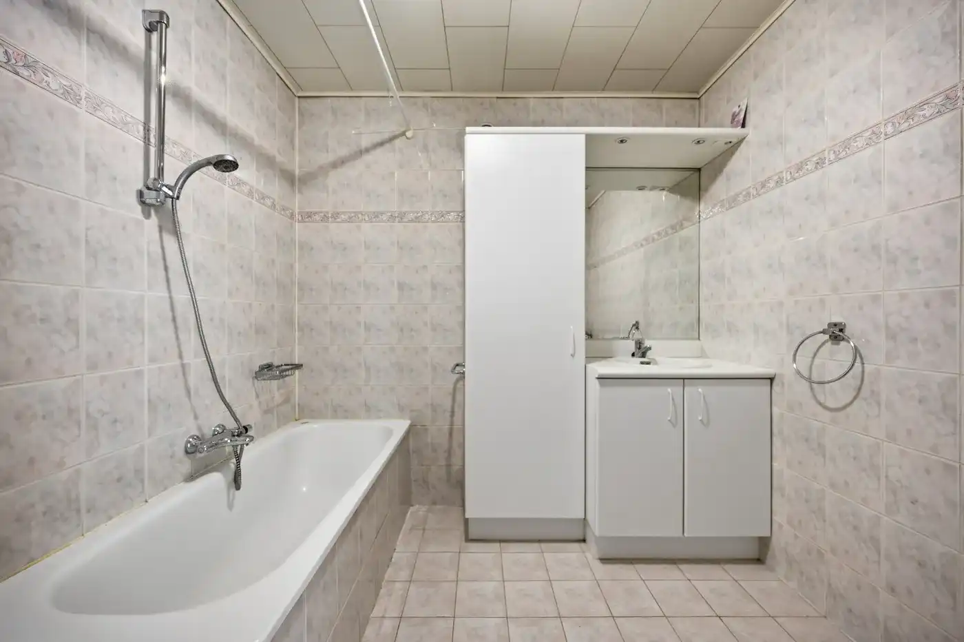 1 rijwoning en 2 appartementen in gezellig Hoegaarden foto 19
