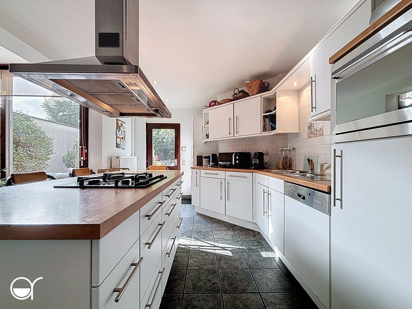 Ruime herenwoning op unieke locatie in Gentbrugge foto 16
