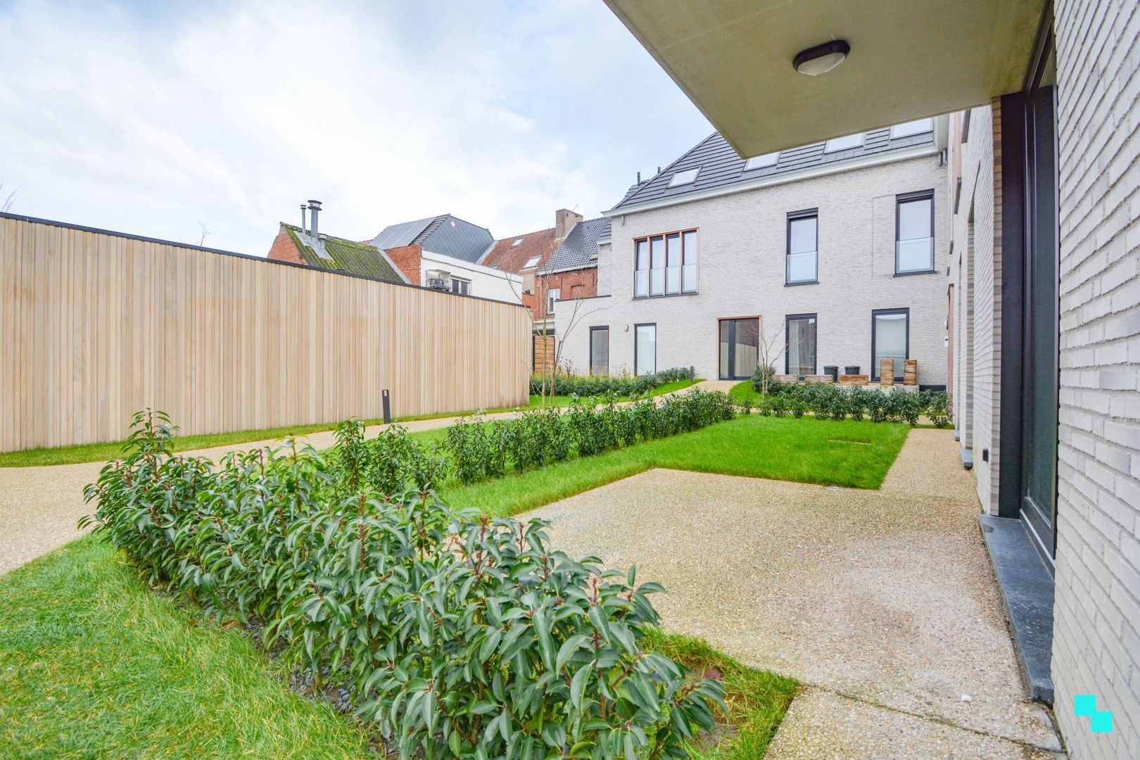 Nieuwbouw gelijkvloers appartement met tuintje in dorpskern Gits foto 12