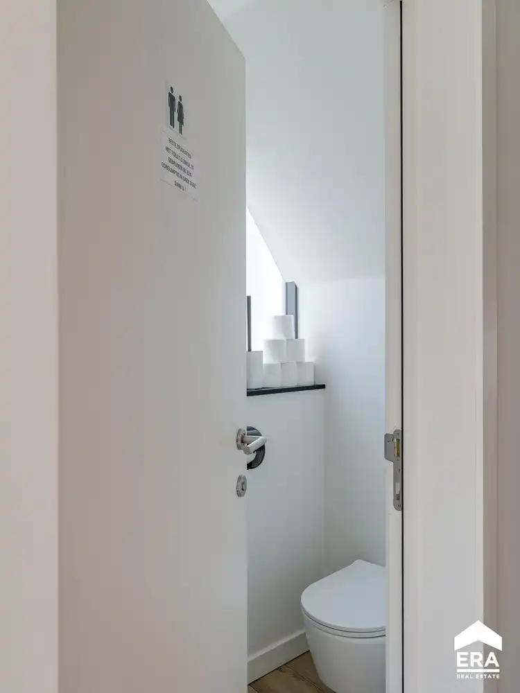 Woonhuis met handelsgedeelte foto 13