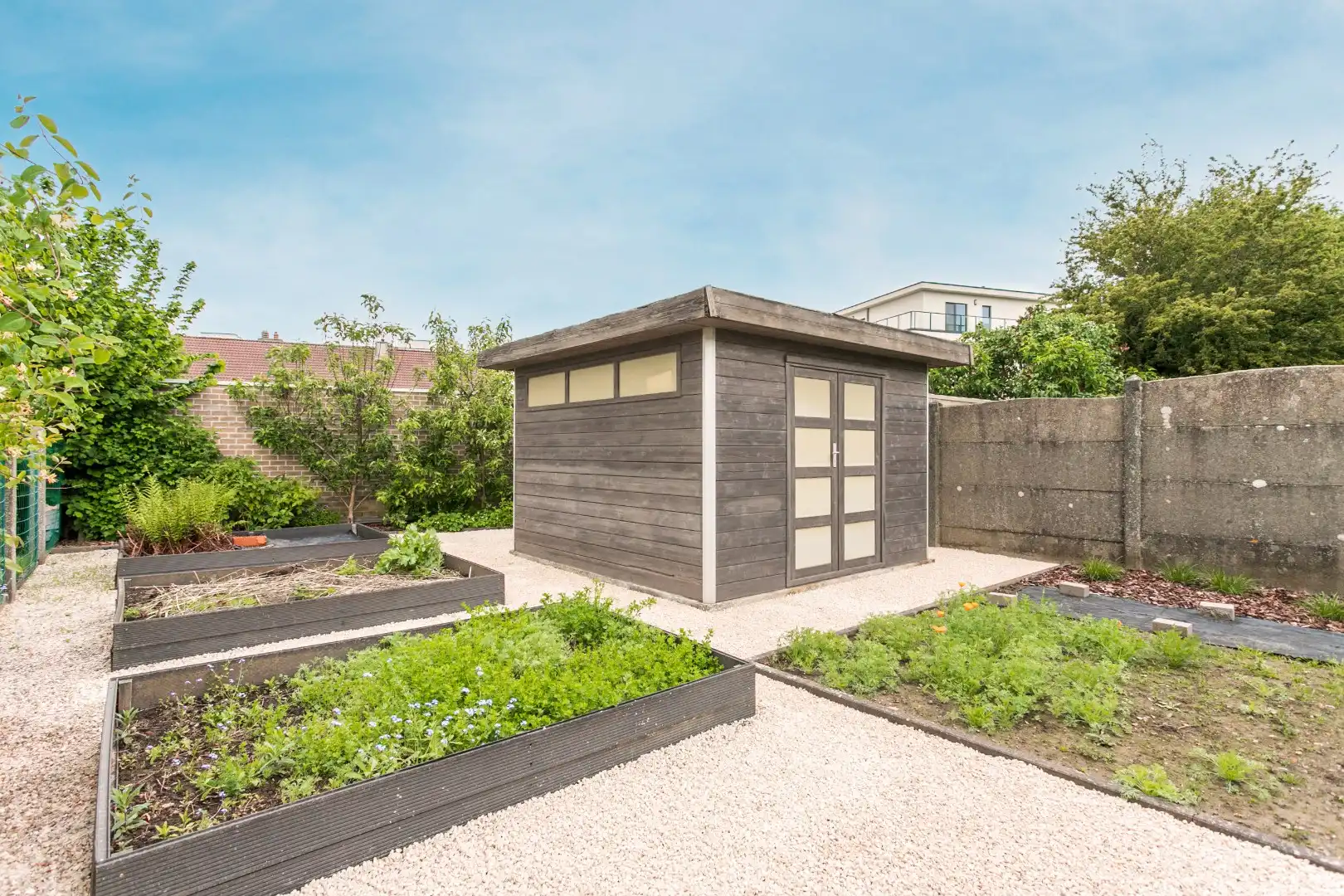 Deels gerenoveerde woning met tuin en garage op gunstige ligging te Halle foto 18