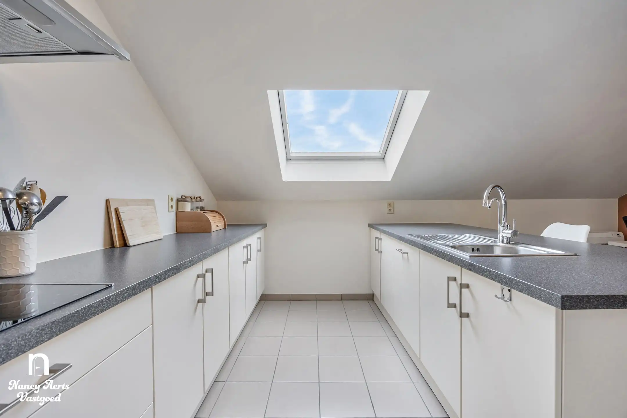 Comfortabel 1‑slaapkamerappartement met terras en parking foto 16